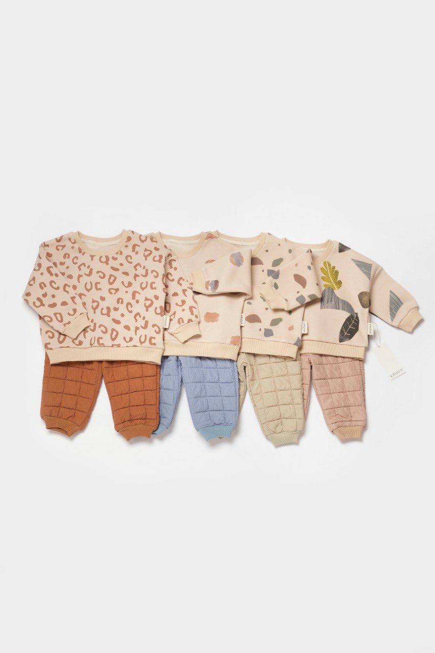 Baby sweatshirt and waterproof trousers