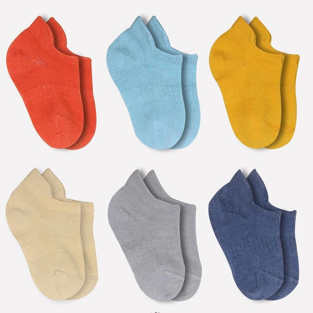 Baby sneaker socks set