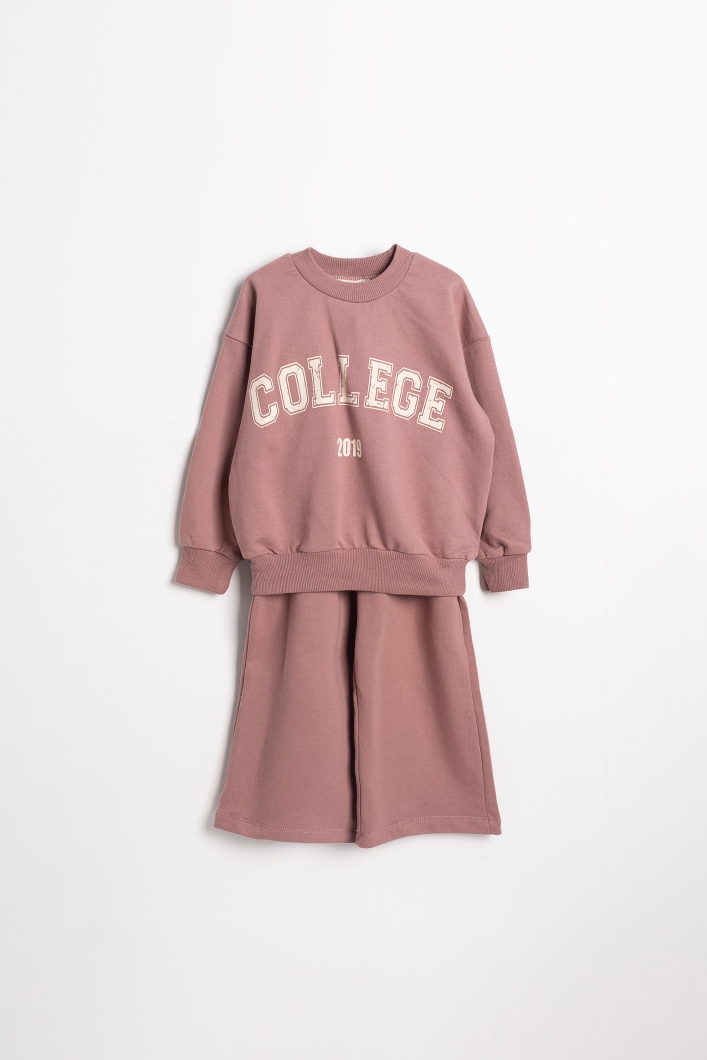 College Spirit Sporty Set